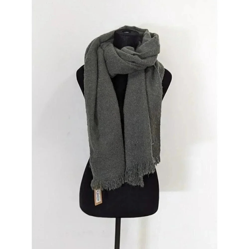 Steve Madden Women's Solid Woven Scarf Olive One Size (MSRP $38)